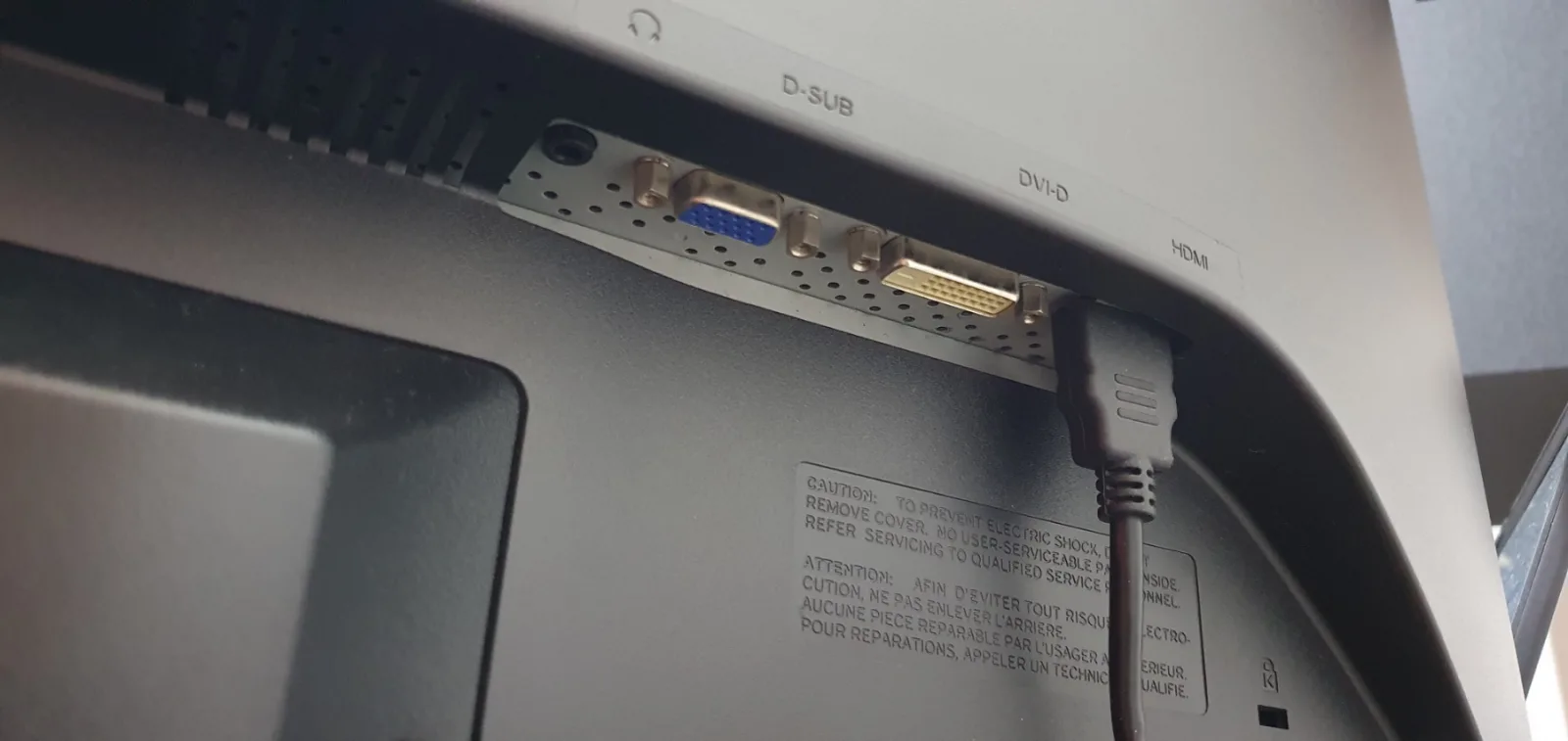 Monitor LG 23,5 ιντσών IPS235V-BN