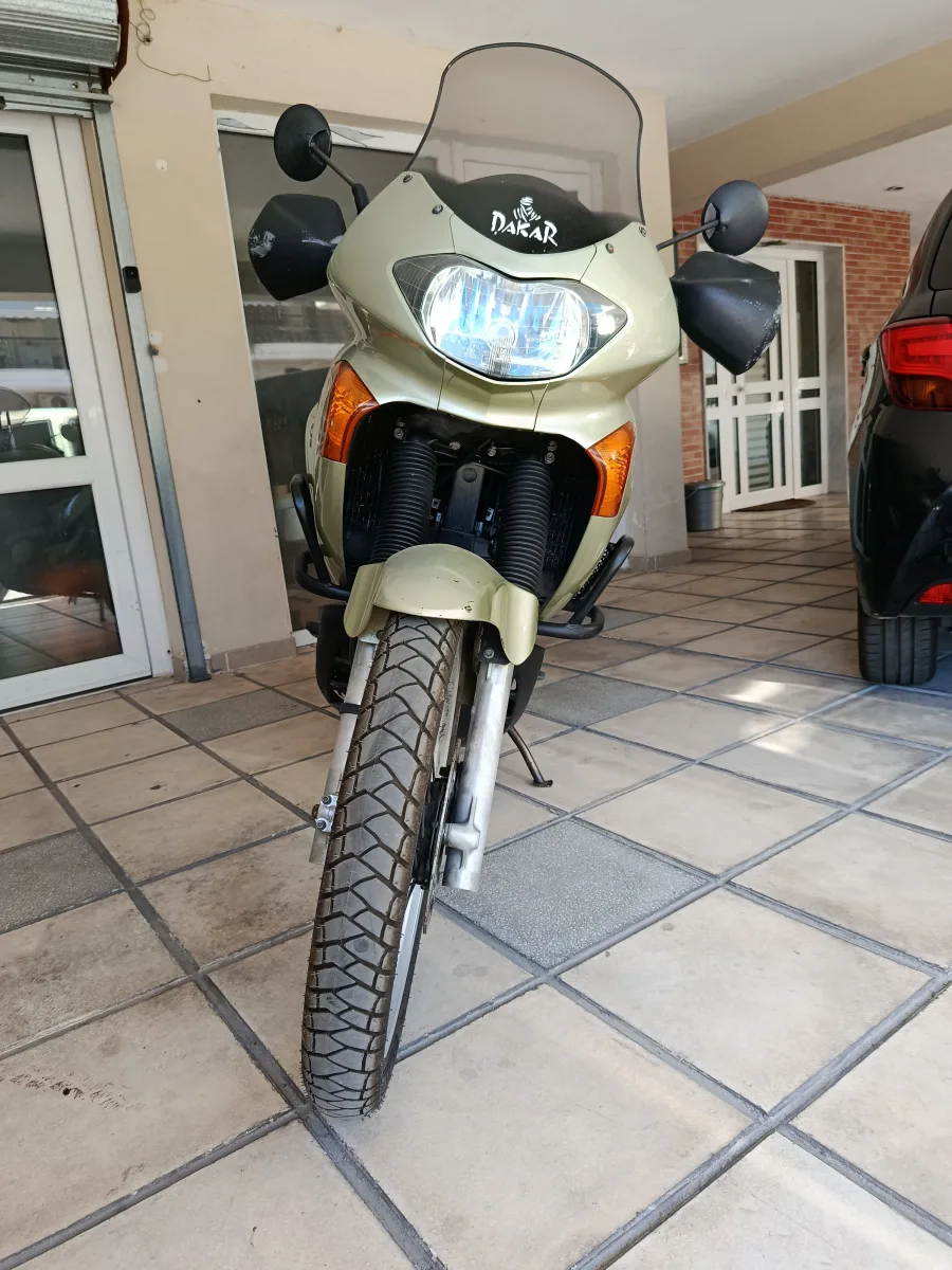 Honda Transalp 650 σε αρκετά καλή κατάσταση